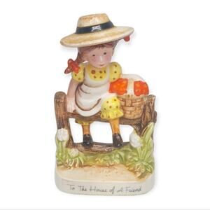 American Greetings Holly Hobby Figure Collection "To the house of a Friend "